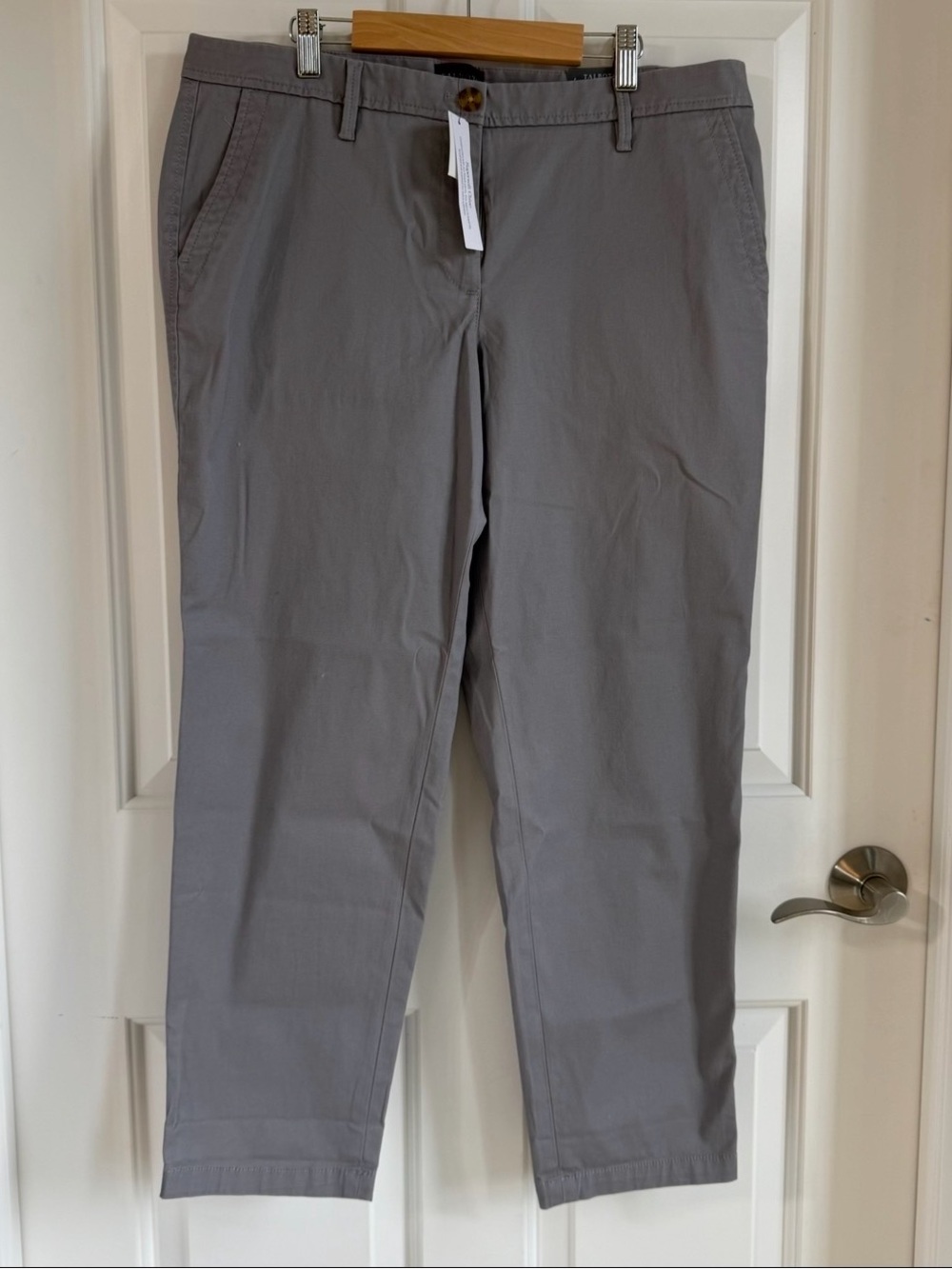 Talbots Gray Straight-Leg  Relaxed Chinos Size 10P NWT